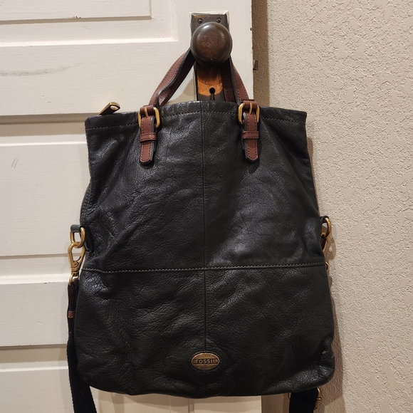 Fossil Explorer Black Leather Purse - Picture 5 of 10